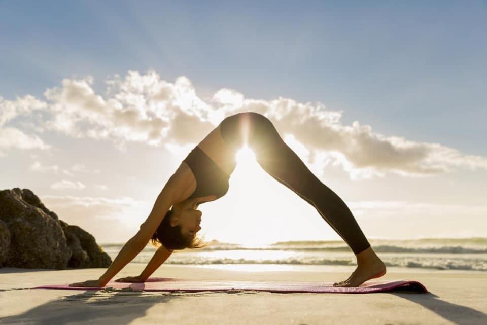 Attain well-being with a 20-minute power yoga morning routine.